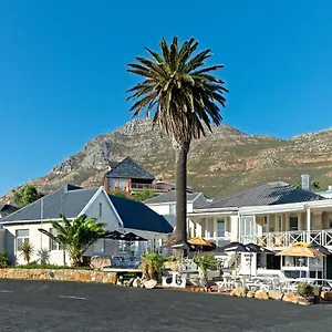 Boulders Hotel, Cafe And Curio Shop Frühstückspension